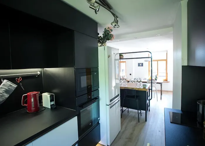 With A Terrace And A Hot Tub Appartement *