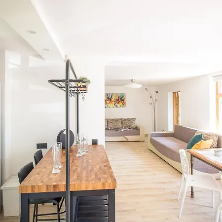 With A Terrace And A Hot Tub Apartment