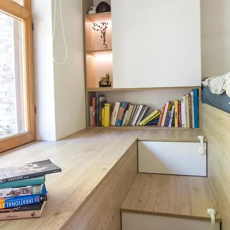 With A Terrace And A Hot Tub Apartment *