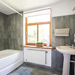 With A Terrace And A Hot Tub Apartamento Riga