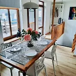 With A Terrace And A Hot Tub Apartamento