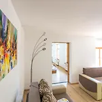 With A Terrace And A Hot Tub Apartamento Riga